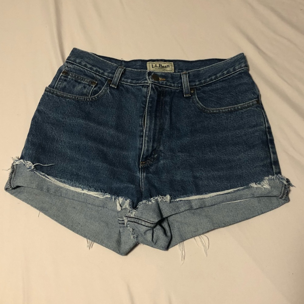 Vintage high waisted cut off shorts